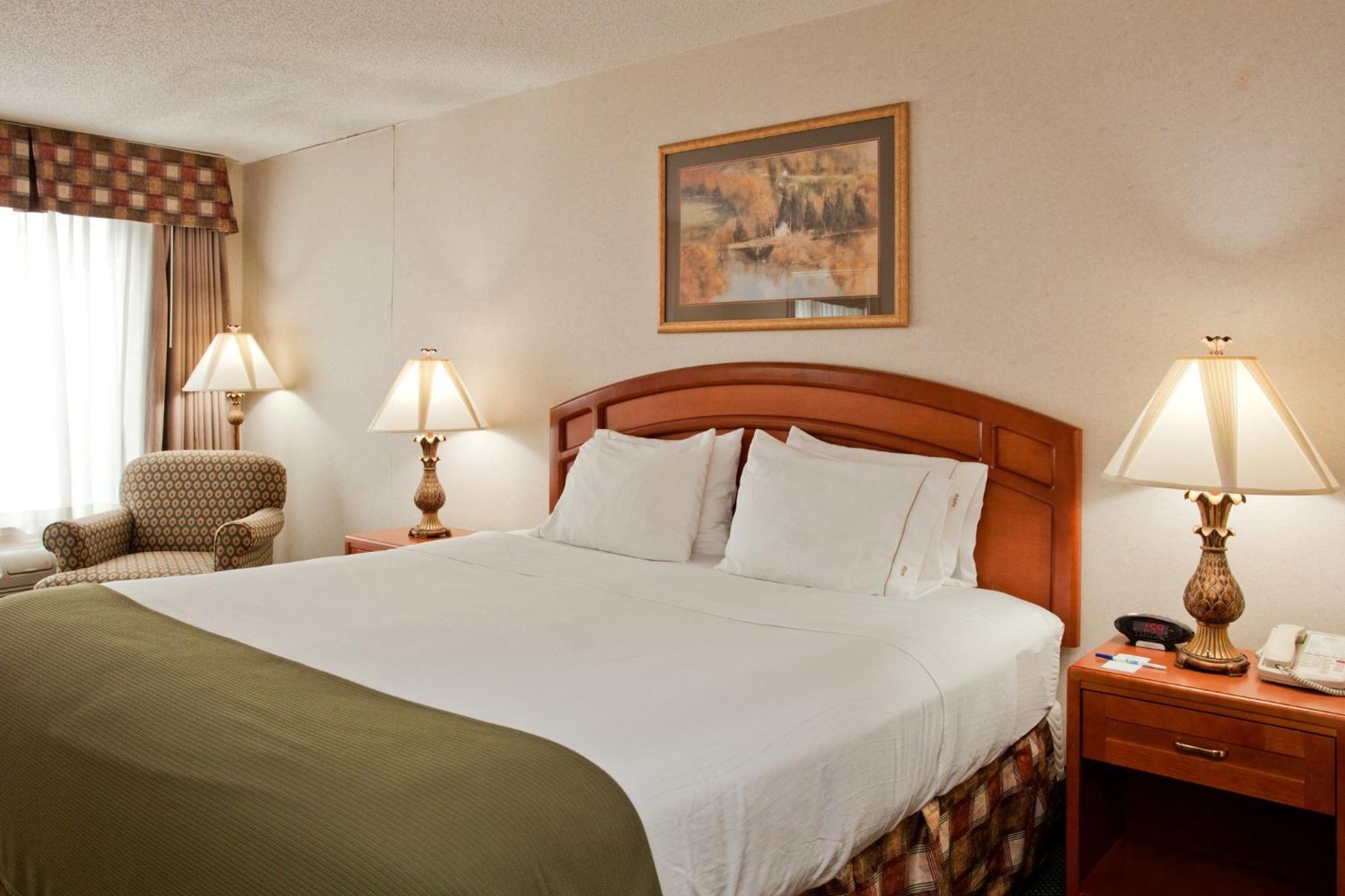 Holiday Inn Express Hotel & Suites Bryan-Montpelier By Ihg Holiday City Exteriör bild